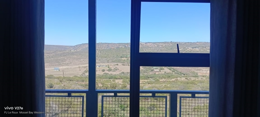 6 Bedroom Property for Sale in Seemeeu Park Western Cape